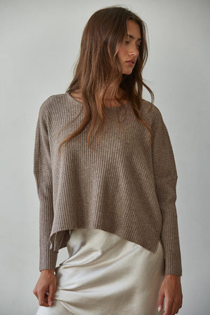 
                  
                    Load image into Gallery viewer, Apollo Mocha Pullover Top
                  
                