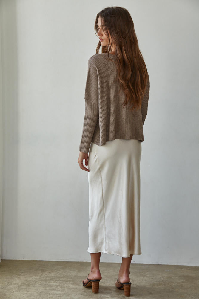 
                  
                    Load image into Gallery viewer, Apollo Mocha Pullover Top
                  
                