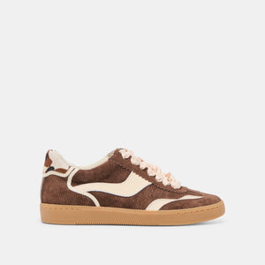 
                  
                    Load image into Gallery viewer, Notice Corduroy Sneakers
                  
                