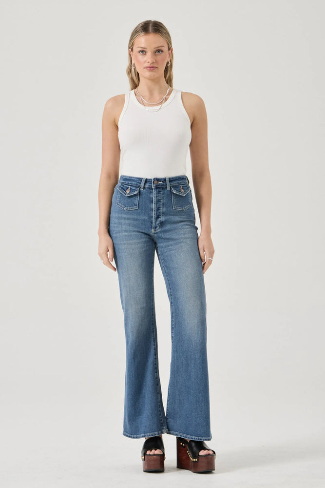
                  
                    Load image into Gallery viewer, Eastcoast Flare Stella Jeans
                  
                