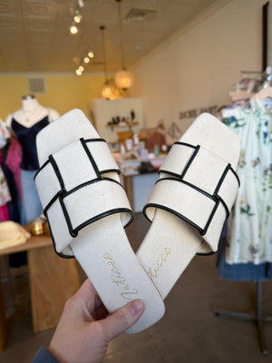 
                  
                    Load image into Gallery viewer, Biscayne Natural Sandal
                  
                