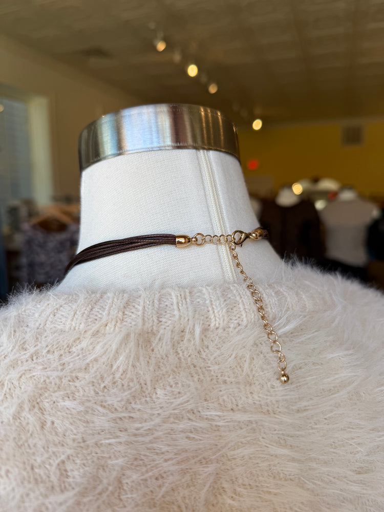 
                  
                    Load image into Gallery viewer, Mathew Brass Circle Necklace
                  
                