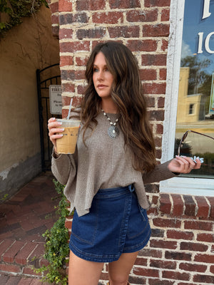 
                  
                    Load image into Gallery viewer, Apollo Mocha Pullover Top
                  
                